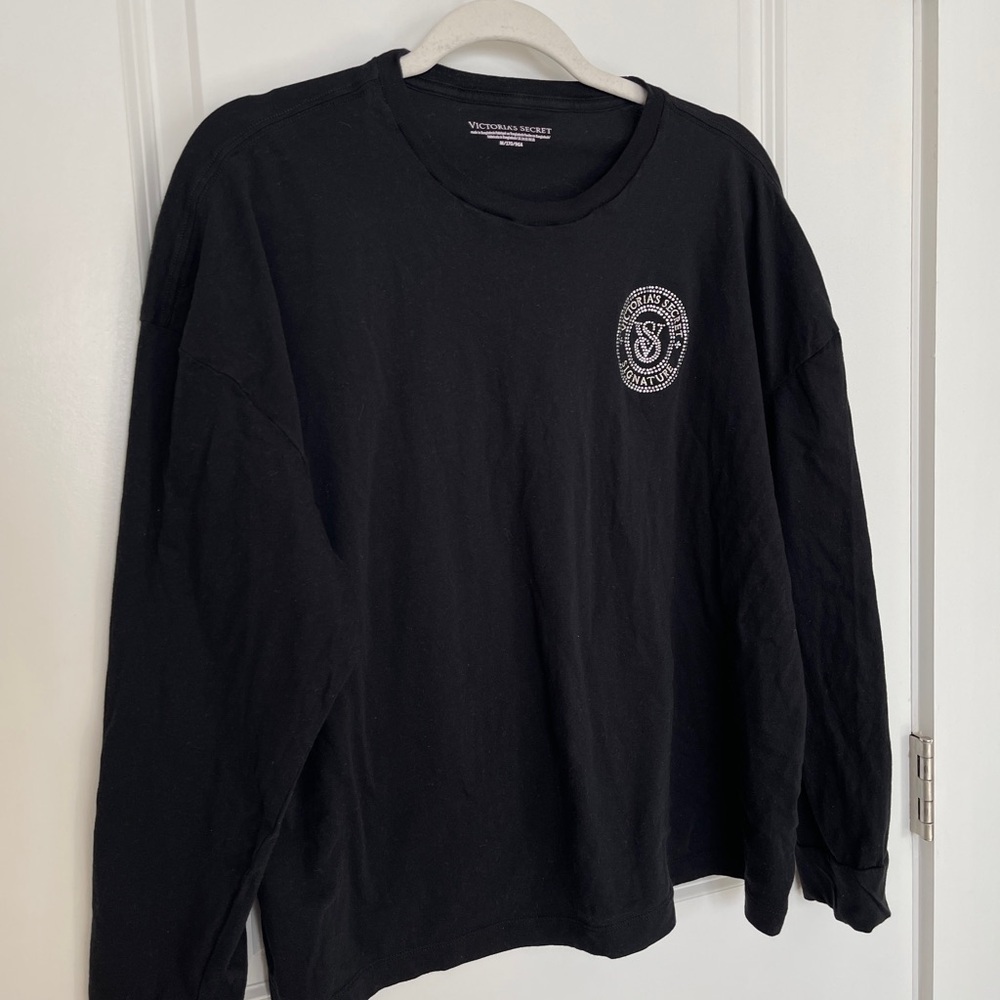 Black stretchy loungewear top from Victoria's Secret